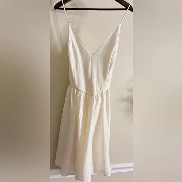 NWT H&M Elegant Cream Spaghetti Strap Dress size Medium linen blend - Picture 5 of 13